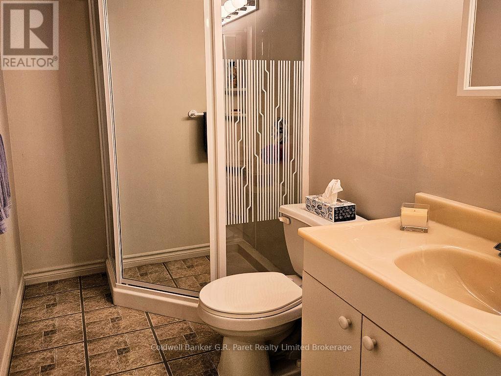 Photo 27 of 30 for 6 - 622 Wharncliffe Rd. South Road