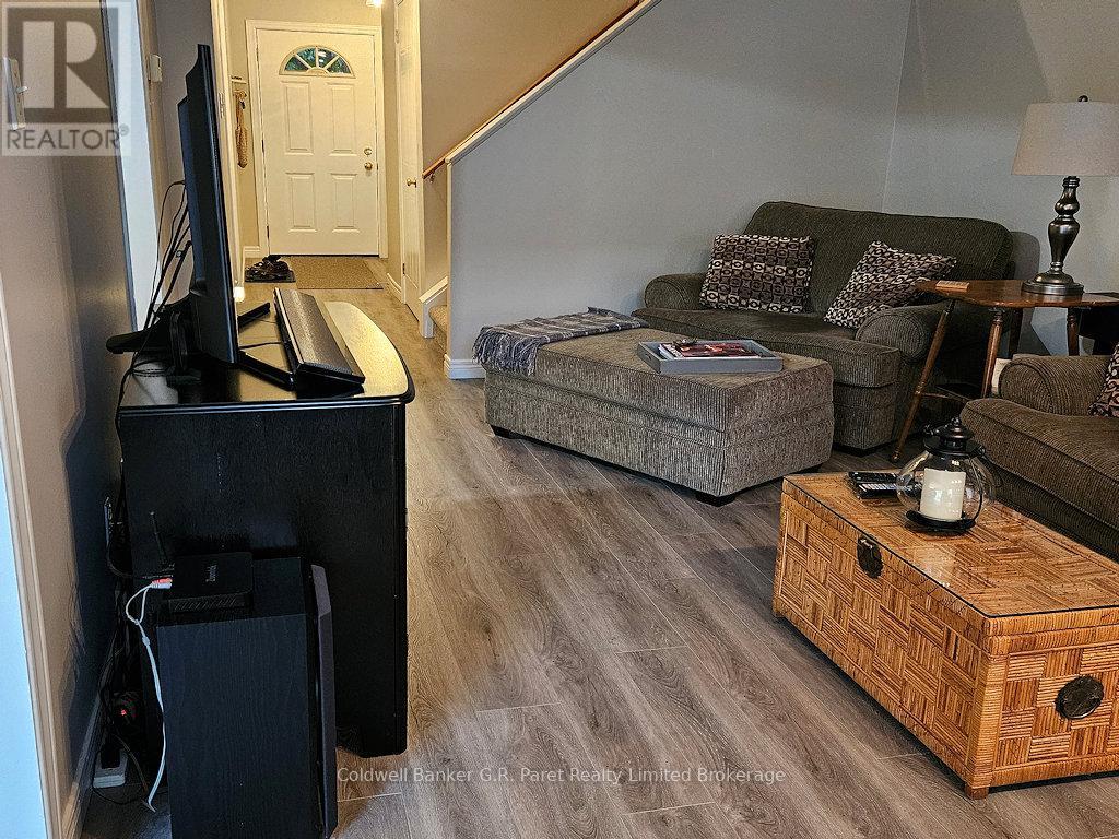 6 - 622 Wharncliffe Rd. South Road, London South, Ontario  N6J 2N4 - Photo 8 - X12416077