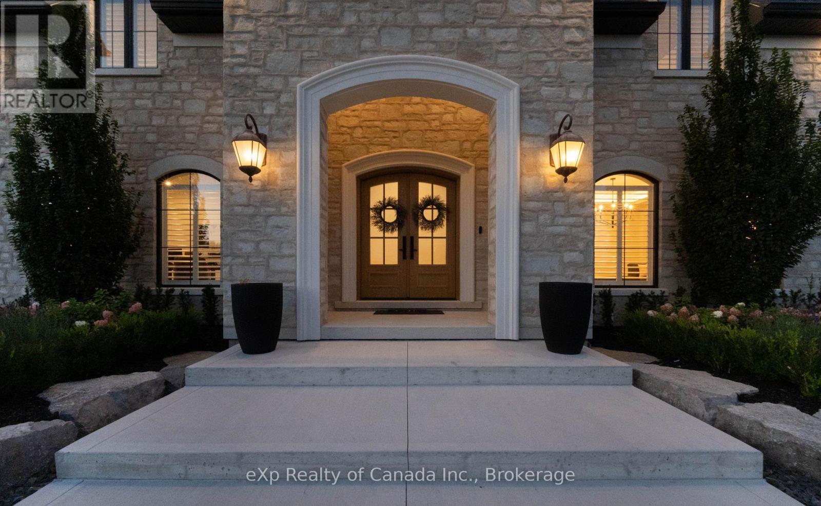 45 August Crescent, Norwich (Otterville), Ontario  N0J 1R0 - Photo 13 - X12416094