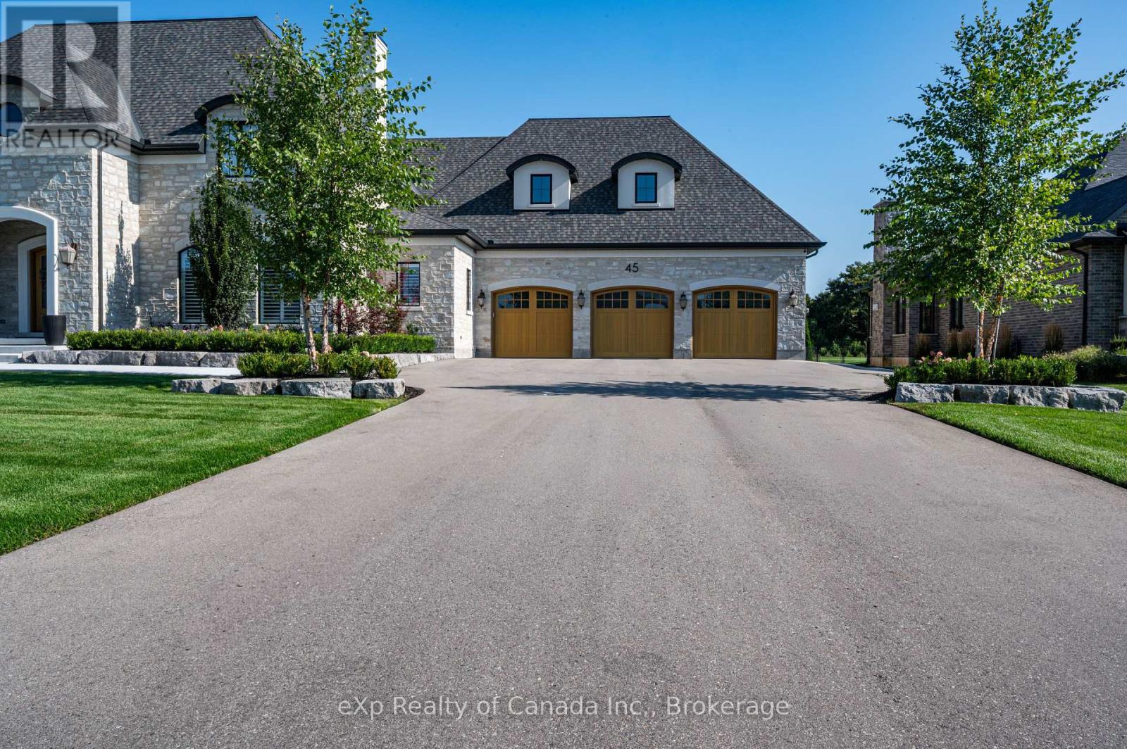 45 August Crescent, Norwich (Otterville), Ontario  N0J 1R0 - Photo 4 - X12416094