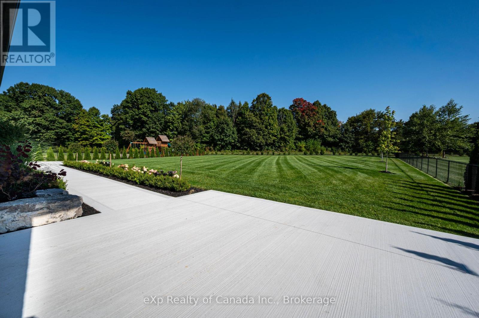 45 August Crescent, Norwich (Otterville), Ontario  N0J 1R0 - Photo 49 - X12416094