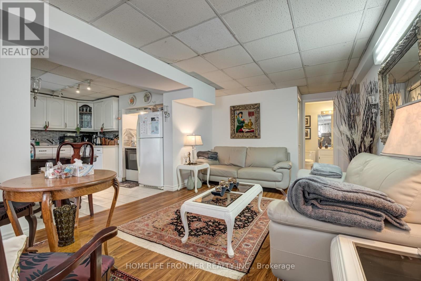 BASEMENT - 615 SANDFORD STREET, Newmarket, Ontario