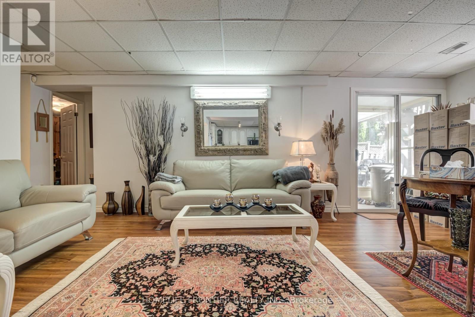Basement - 615 Sandford Street, Newmarket, Ontario  L3X 1T4 - Photo 3 - N12415989