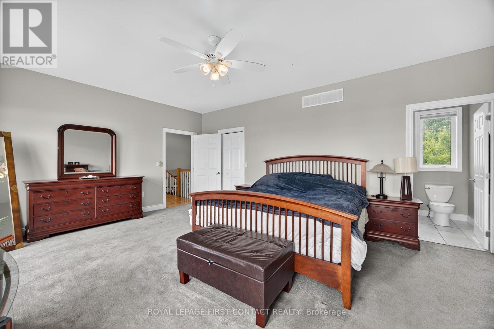 2258 Lakeshore Road E, Oro-Medonte, Ontario  L0L 1T0 - Photo 25 - S12415943