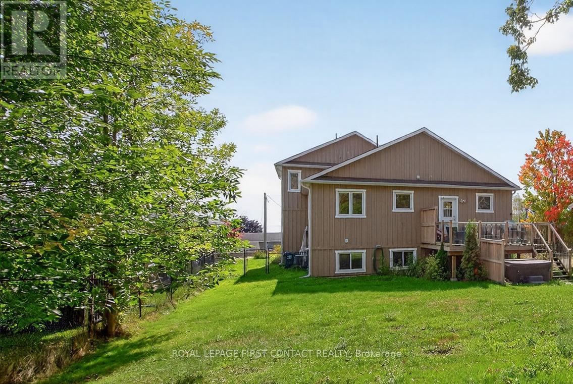 2258 Lakeshore Road E, Oro-Medonte, Ontario  L0L 1T0 - Photo 37 - S12415943