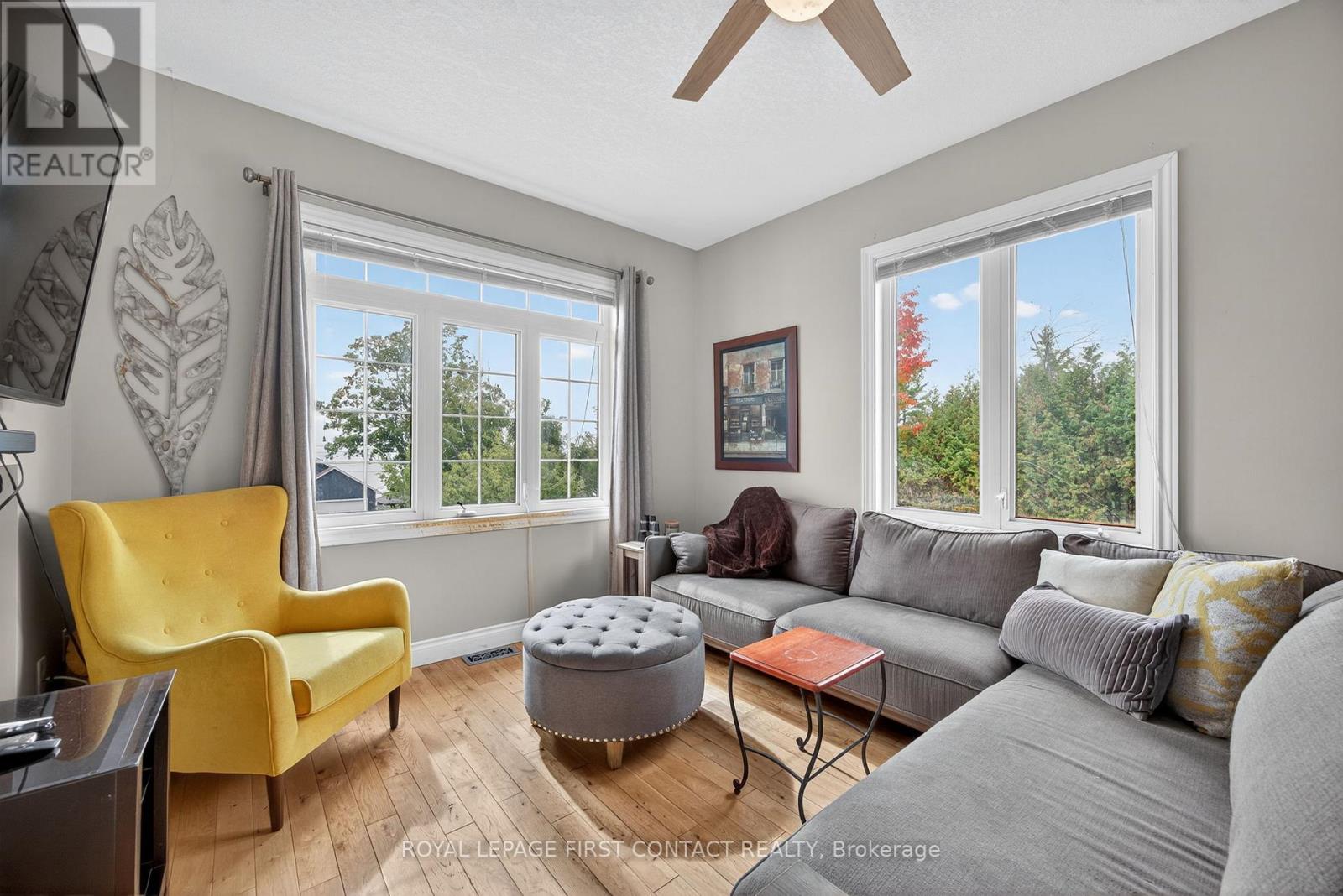 2258 Lakeshore Road E, Oro-Medonte, Ontario  L0L 1T0 - Photo 8 - S12415943