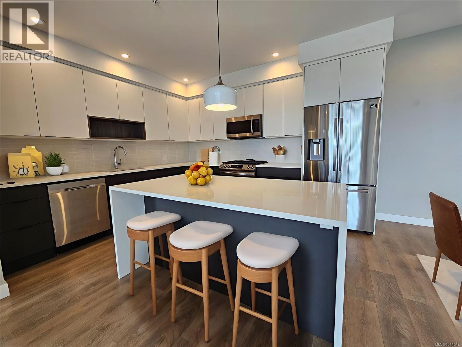 513 967 Whirlaway Cres, Langford, British Columbia V9B 0Y1 - Photo 4 - 1014542