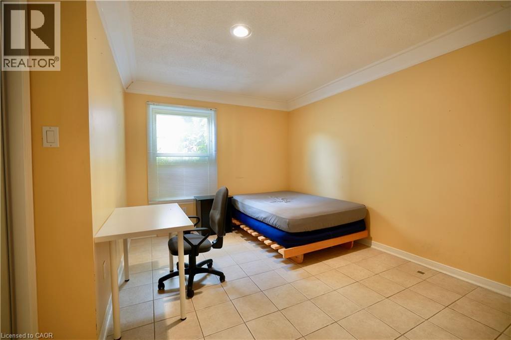 104 Woodbend Crescent, Waterloo, Ontario  N2T 1G9 - Photo 6 - 40771851