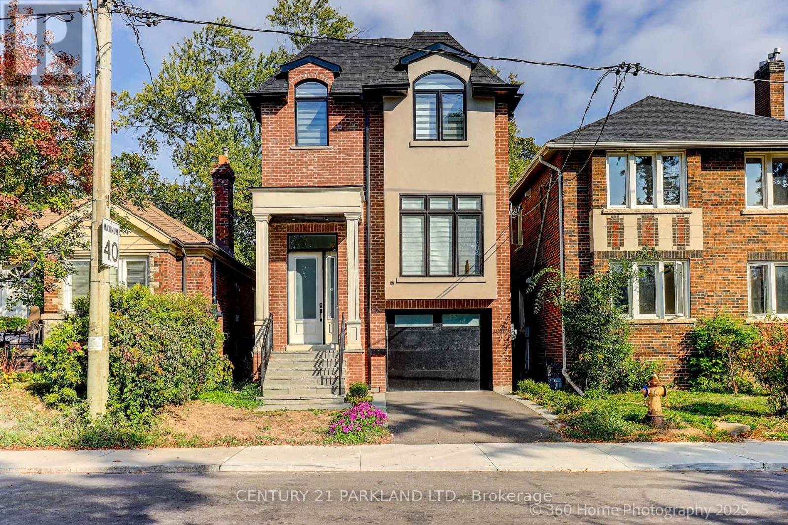 30 Glen Echo Road, Toronto, Ontario  M4N 2E1 - Photo 1 - C12416087
