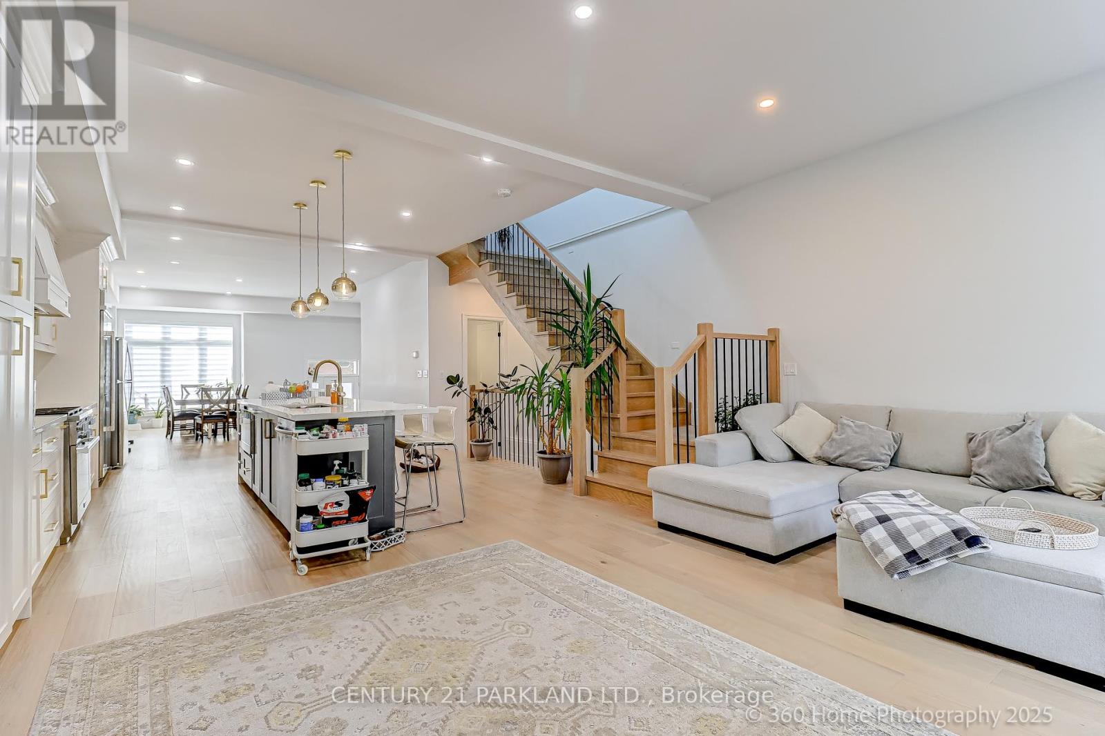 30 Glen Echo Road, Toronto, Ontario  M4N 2E1 - Photo 10 - C12416087