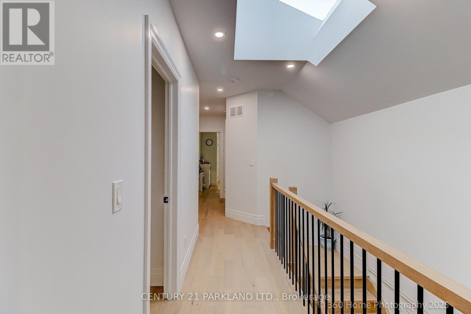 30 Glen Echo Road, Toronto, Ontario  M4N 2E1 - Photo 14 - C12416087