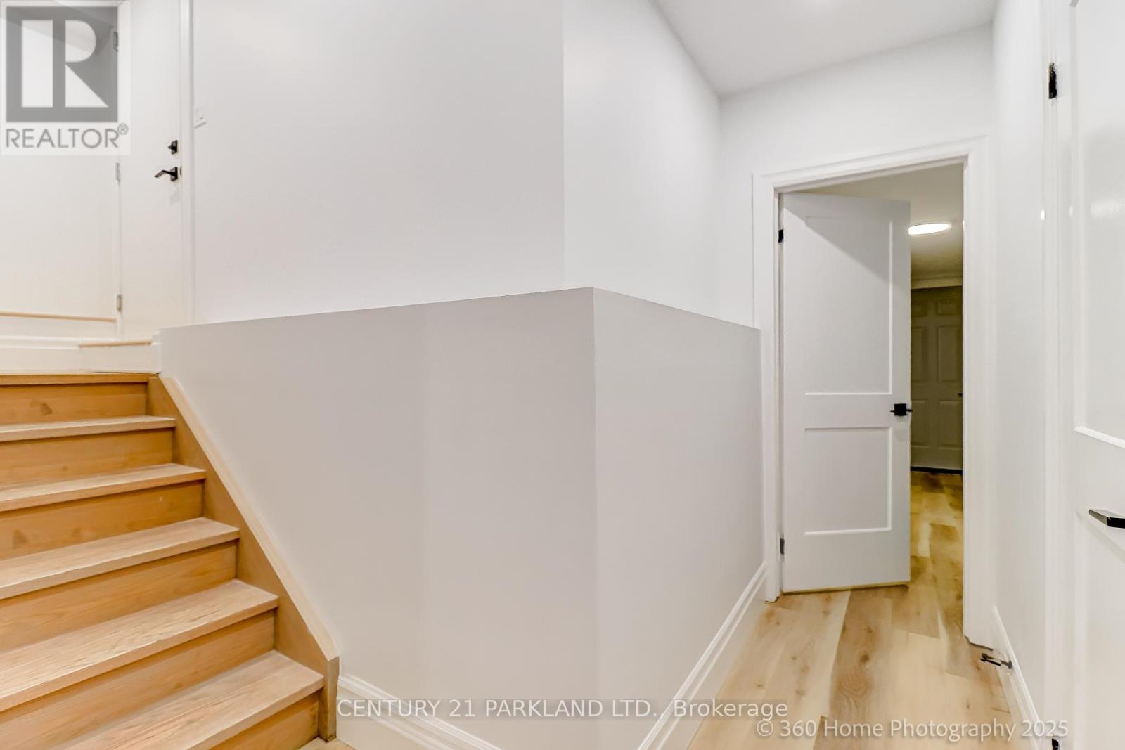 30 Glen Echo Road, Toronto, Ontario  M4N 2E1 - Photo 25 - C12416087