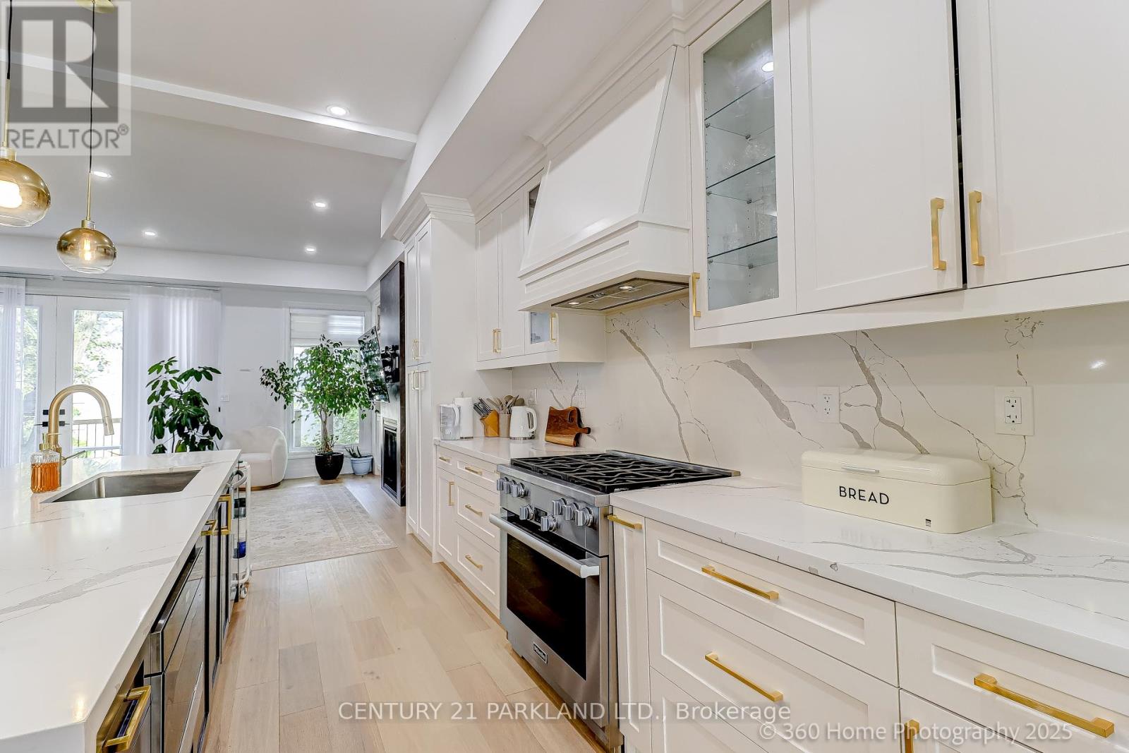 30 Glen Echo Road, Toronto, Ontario  M4N 2E1 - Photo 5 - C12416087