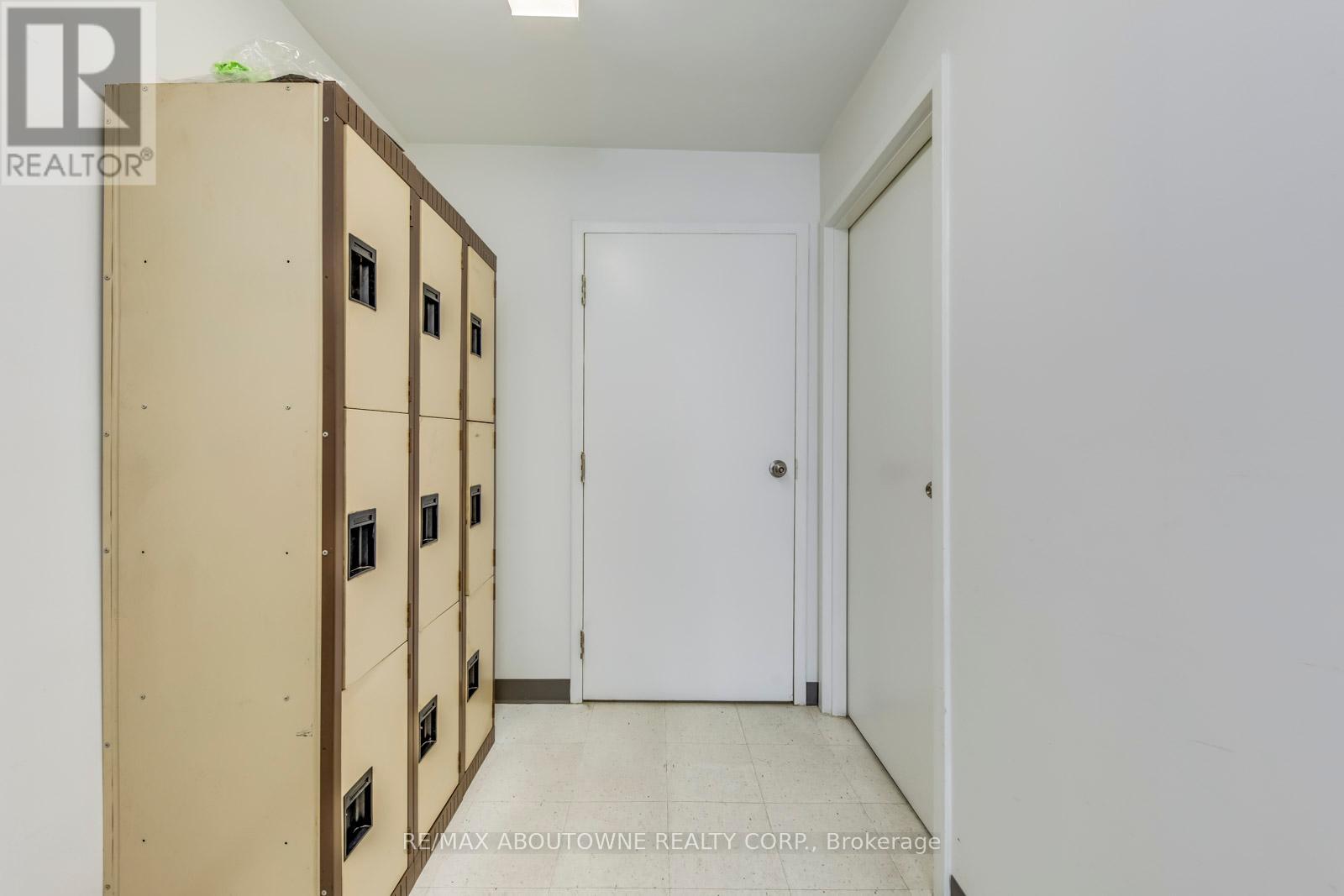 2-3 Fl - 454 Dundas Street W, Toronto, Ontario  M5T 1G9 - Photo 8 - C12416090