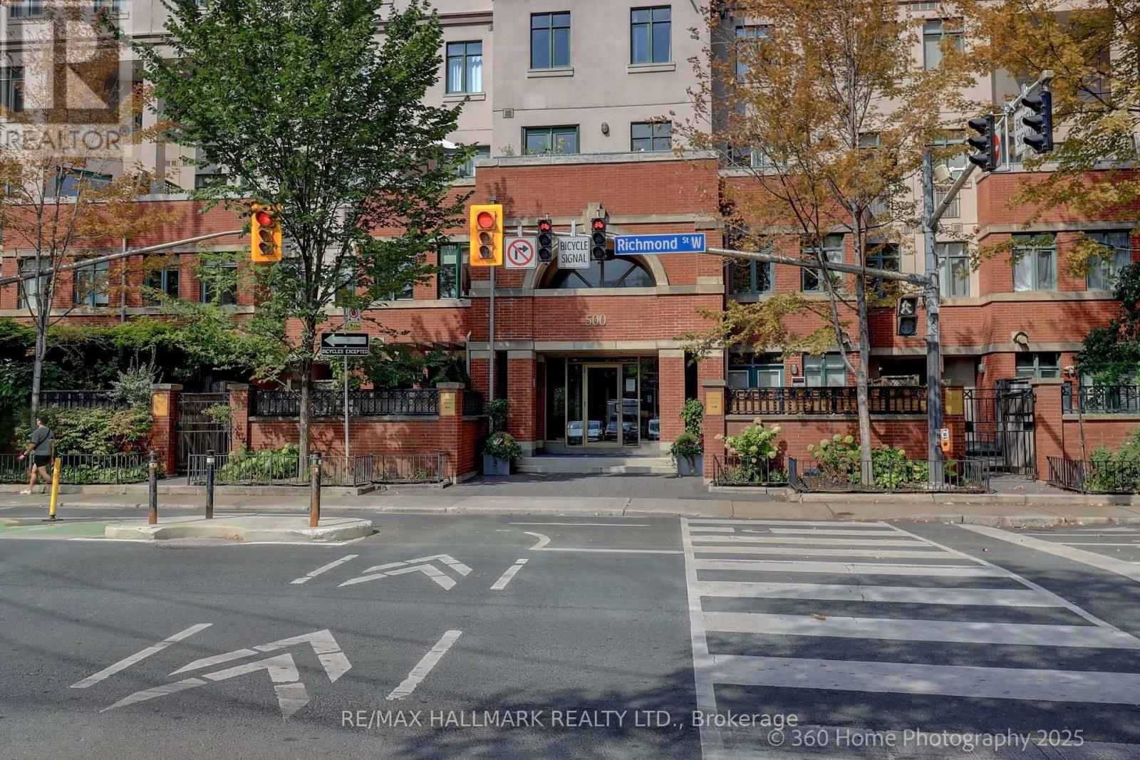 333 - 500 Richmond Street W, Toronto, Ontario  M5V 3N4 - Photo 1 - C12416107