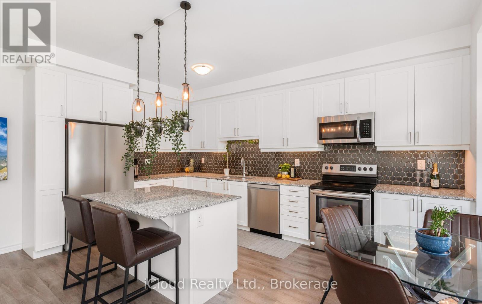 1562 Denison Place, Milton, Ontario  L9E 1Y2 - Photo 22 - W12415941