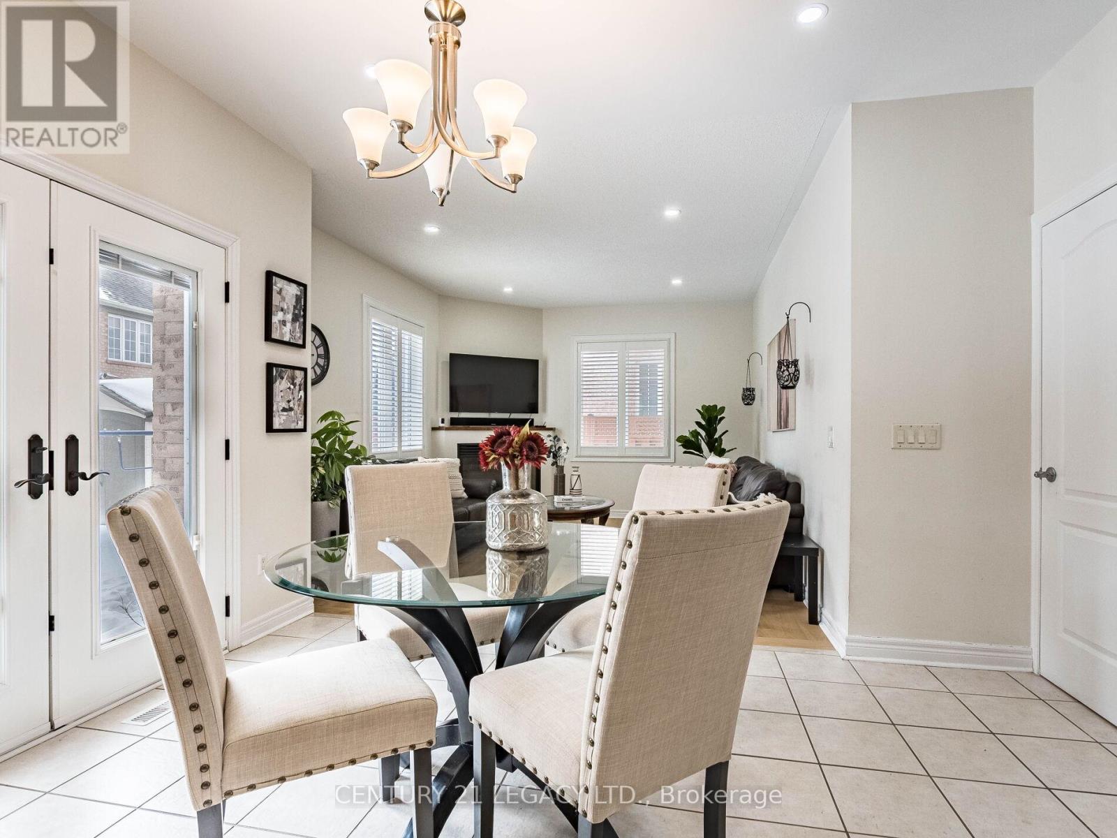 3 Bowsfield Drive, Brampton, Ontario  L6P 1C8 - Photo 21 - W12415964