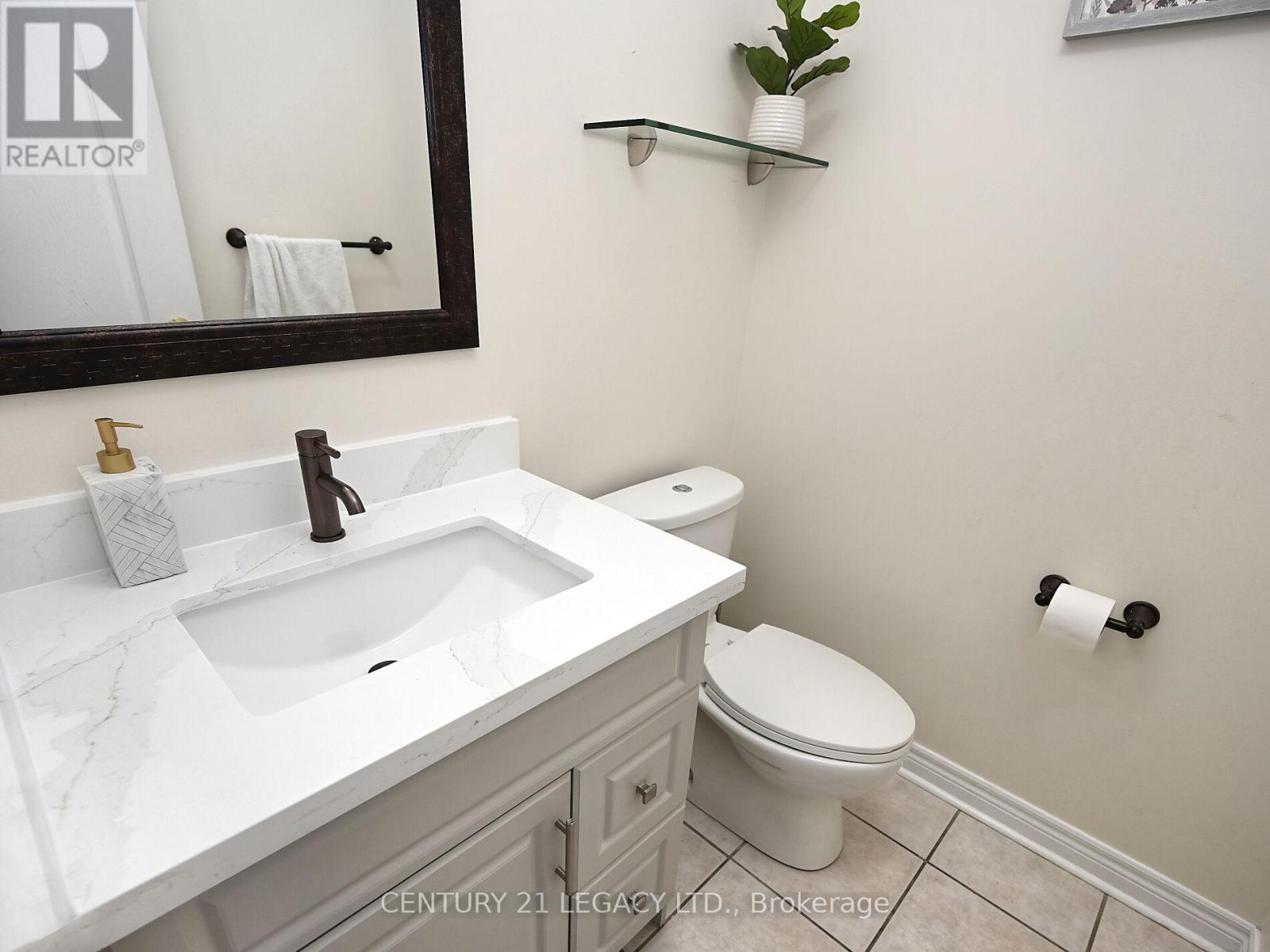 3 Bowsfield Drive, Brampton, Ontario  L6P 1C8 - Photo 22 - W12415964