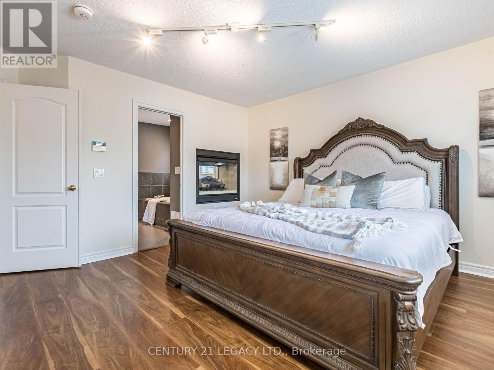 3 Bowsfield Drive, Brampton, Ontario  L6P 1C8 - Photo 27 - W12415964