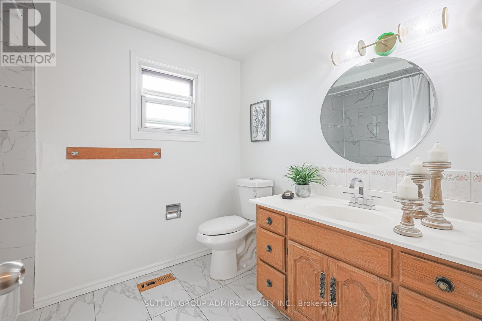 38 Macassa Court, Brampton, Ontario  L6Z 1B3 - Photo 27 - W12415967