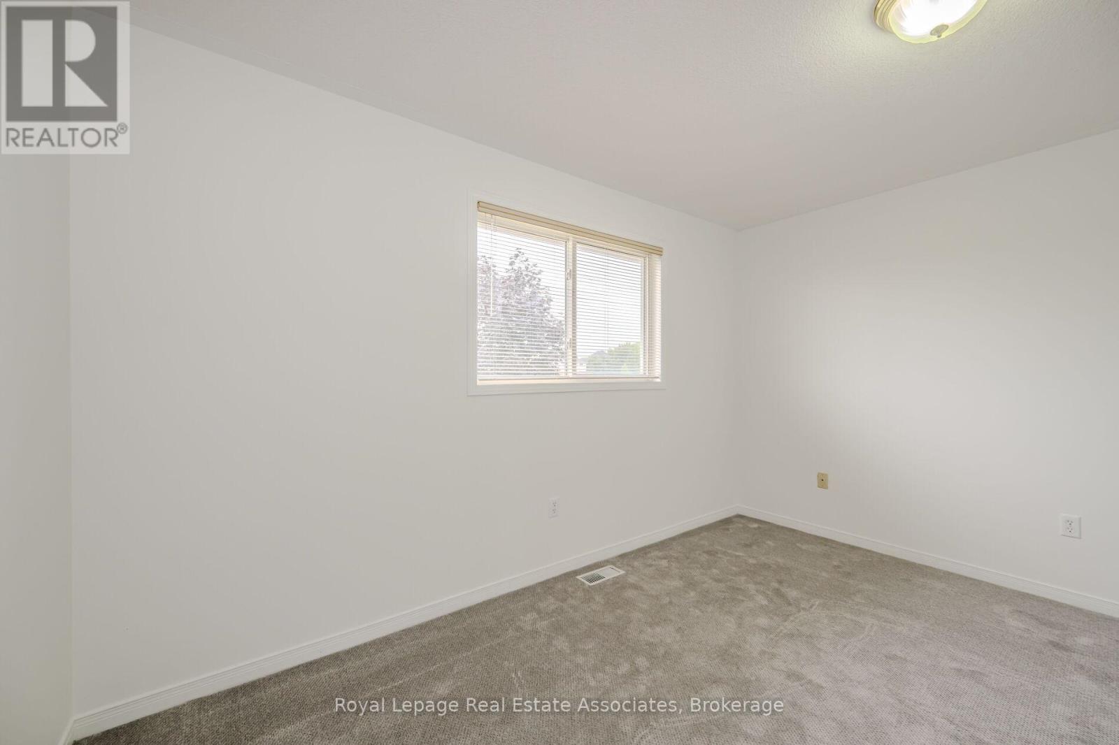 2887 Darien Road, Burlington, Ontario  L7M 4K1 - Photo 25 - W12415969