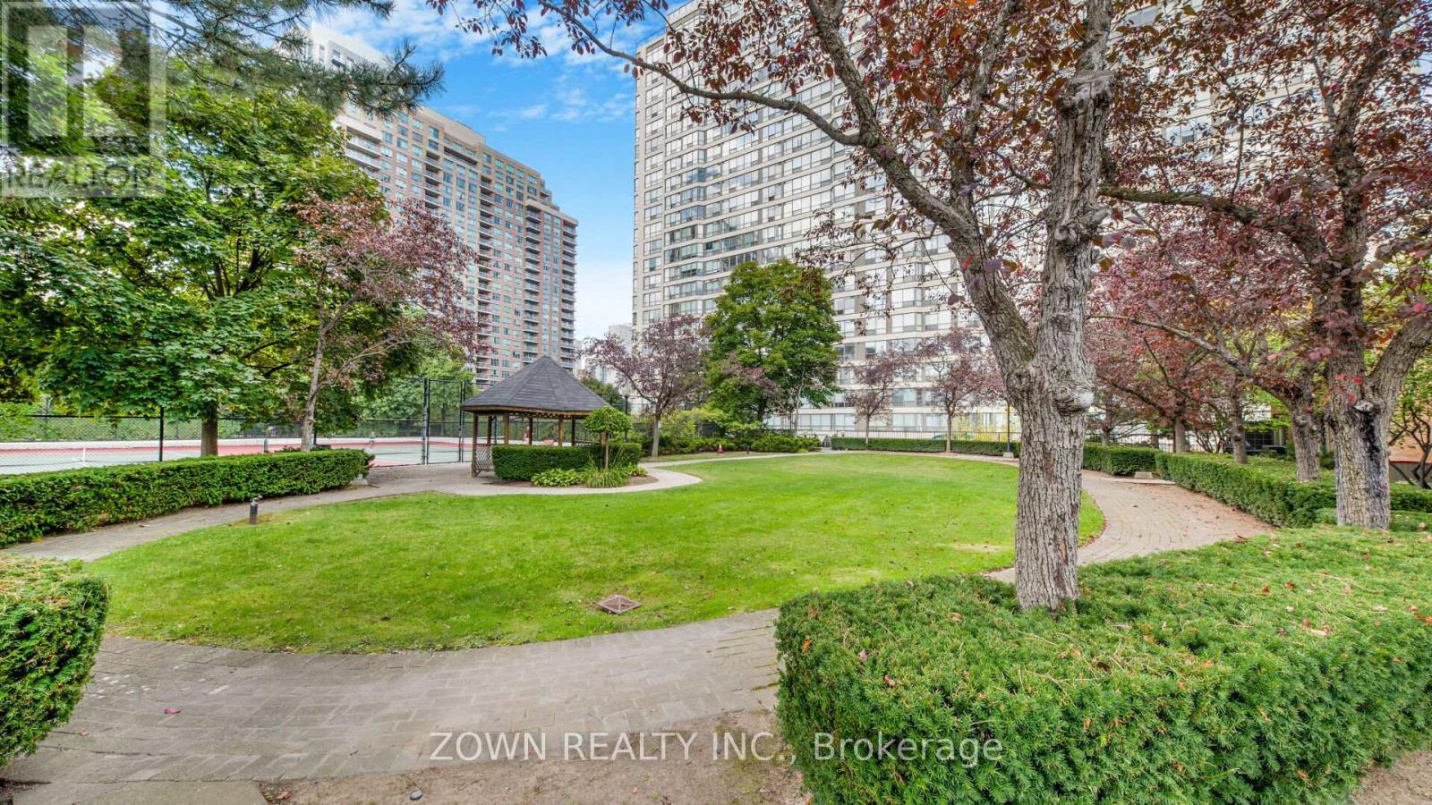 805 - 55 Elm Drive W, Mississauga, Ontario  L5B 3Z3 - Photo 1 - W12415977