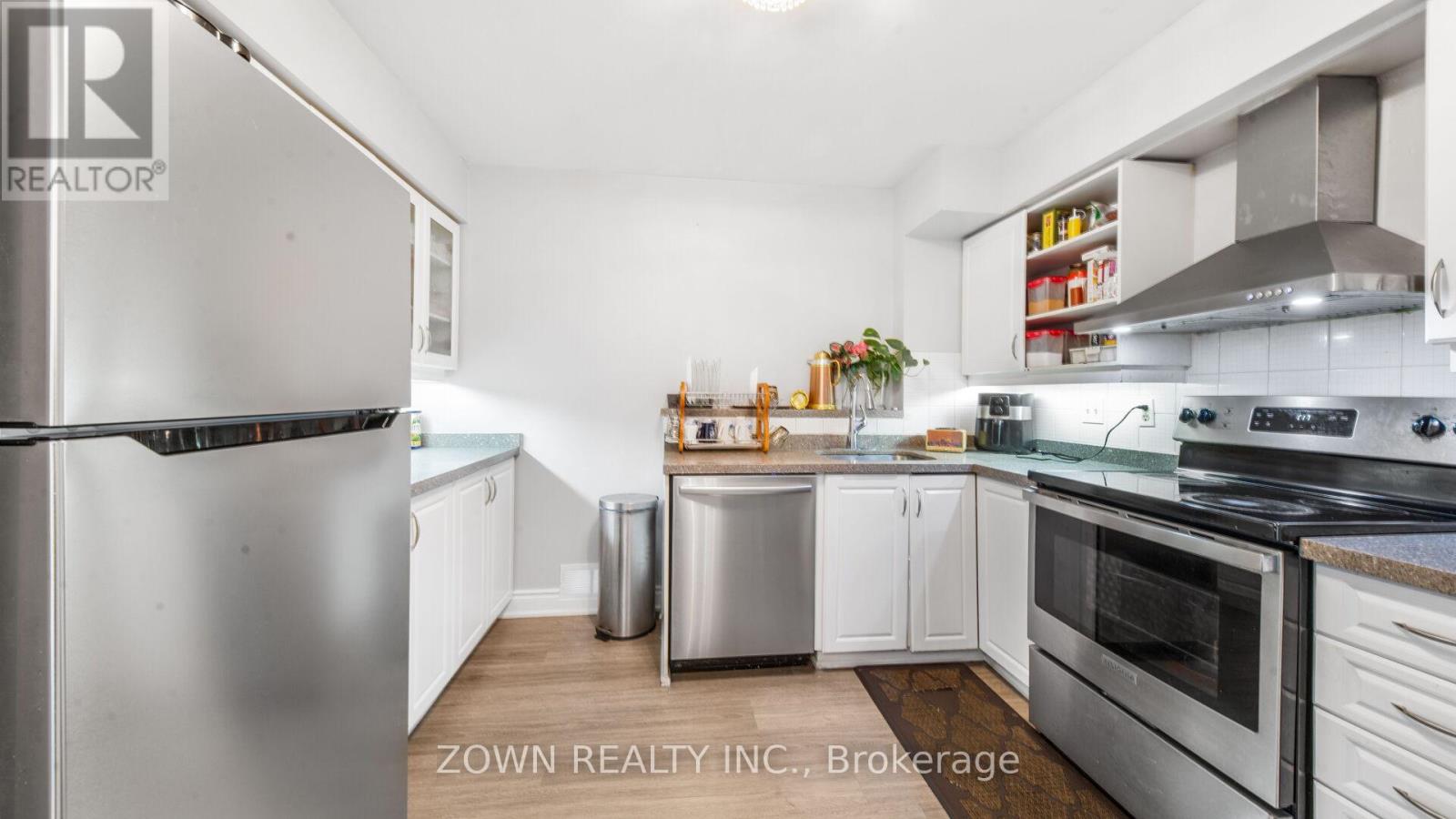 805 - 55 Elm Drive W, Mississauga, Ontario  L5B 3Z3 - Photo 18 - W12415977