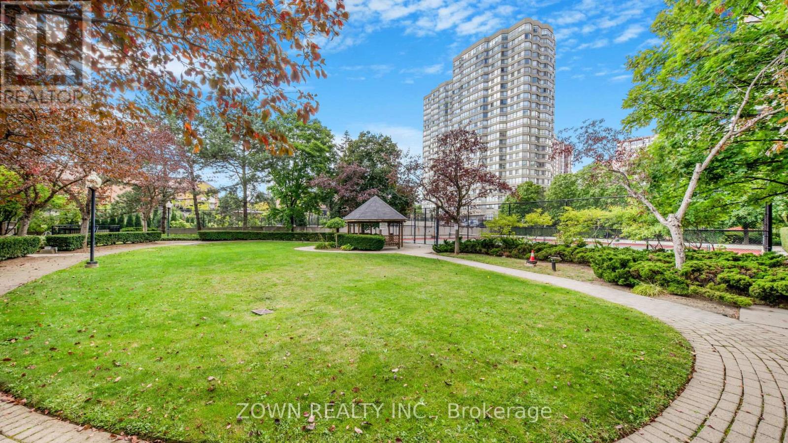 805 - 55 Elm Drive W, Mississauga, Ontario  L5B 3Z3 - Photo 3 - W12415977