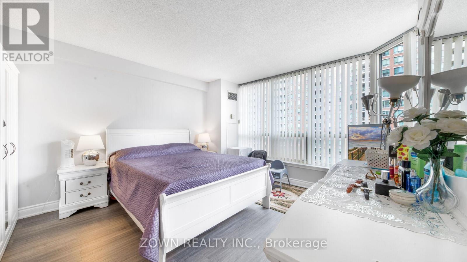 805 - 55 Elm Drive W, Mississauga, Ontario  L5B 3Z3 - Photo 39 - W12415977