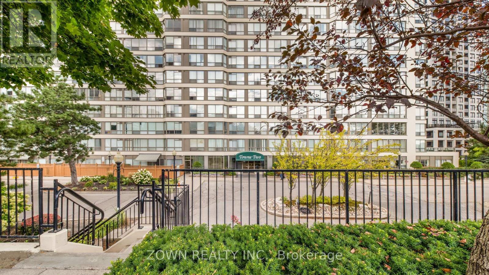 805 - 55 Elm Drive W, Mississauga, Ontario  L5B 3Z3 - Photo 4 - W12415977