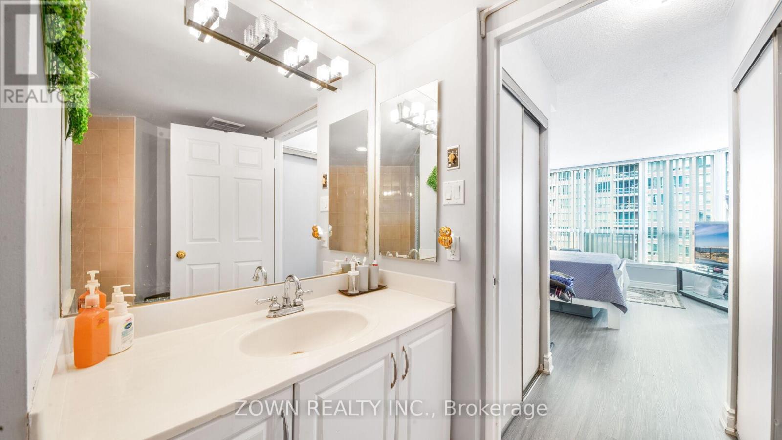 805 - 55 Elm Drive W, Mississauga, Ontario  L5B 3Z3 - Photo 43 - W12415977