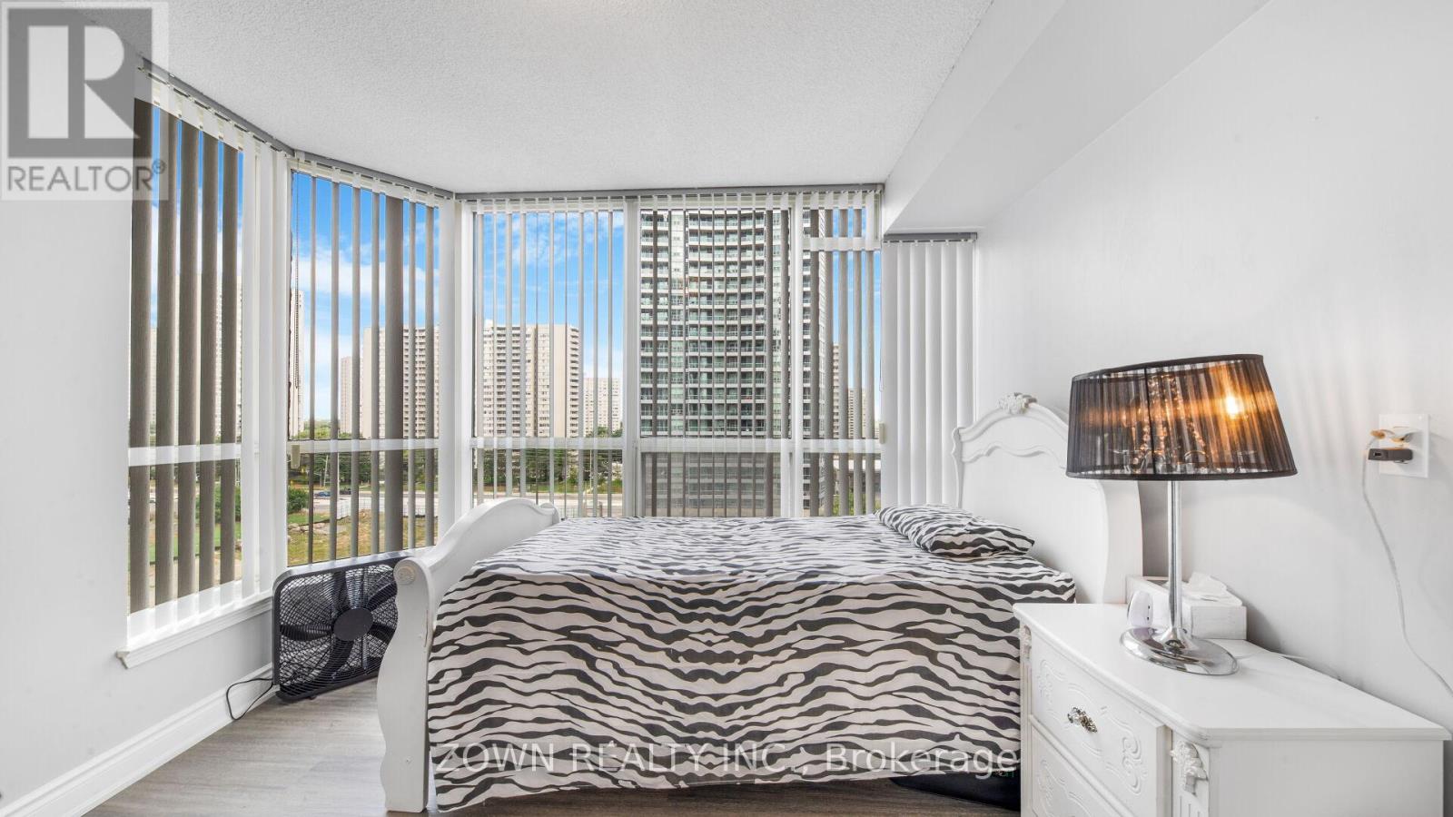 805 - 55 Elm Drive W, Mississauga, Ontario  L5B 3Z3 - Photo 45 - W12415977