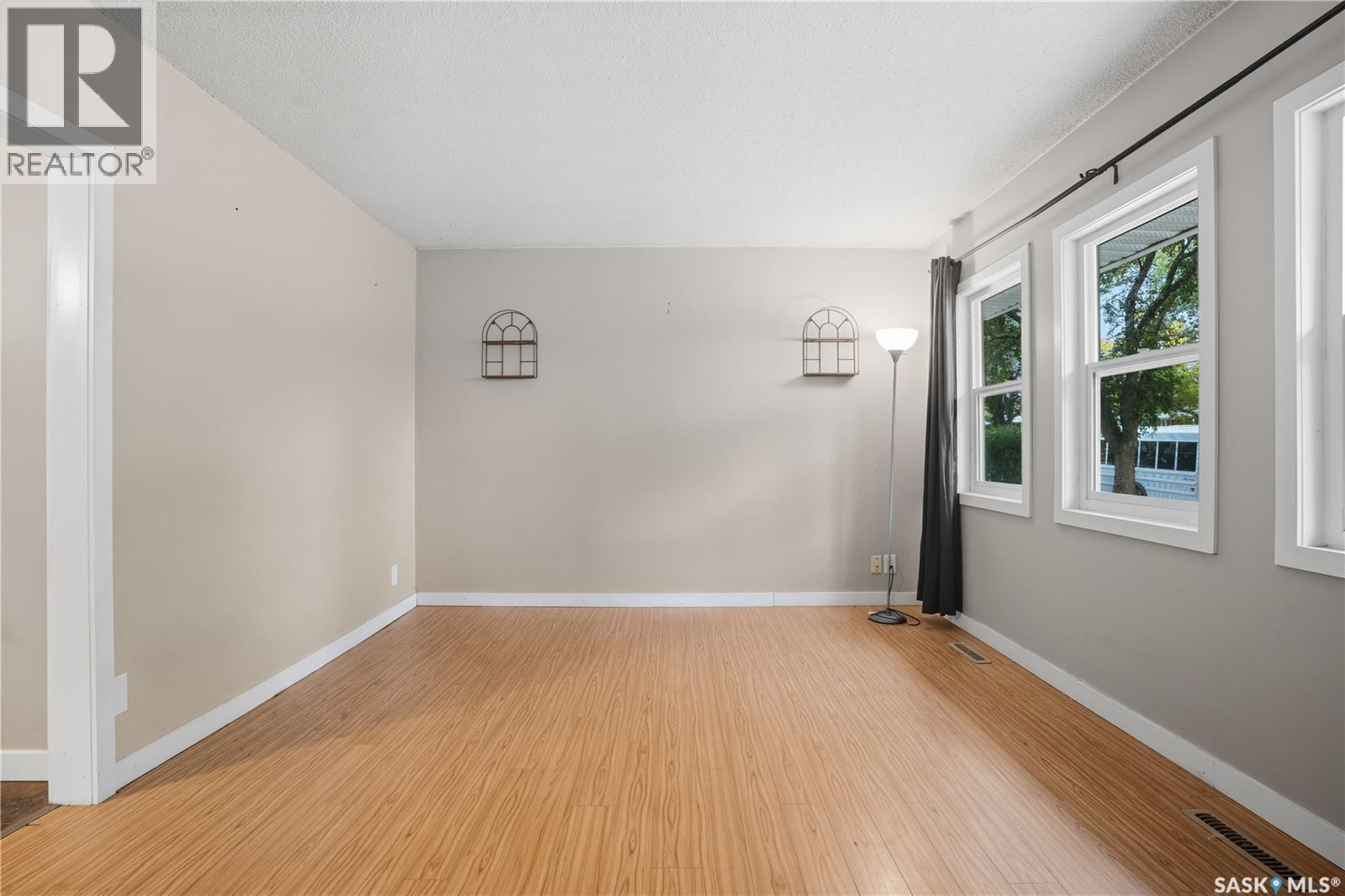 134 Cornwall Street N, Regina, Saskatchewan  S4R 2Z9 - Photo 3 - SK018869