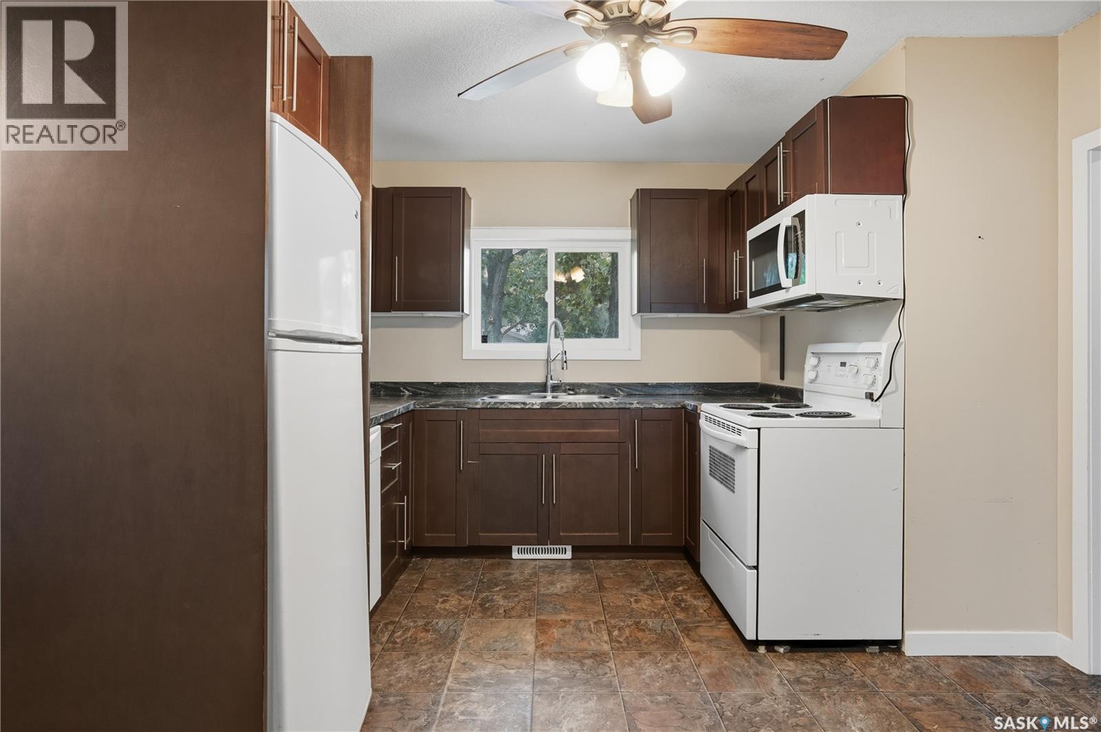 134 Cornwall Street N, Regina, Saskatchewan  S4R 2Z9 - Photo 6 - SK018869