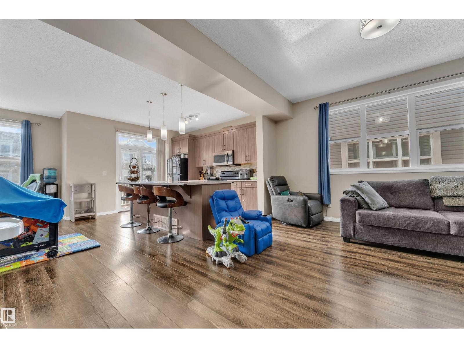 20108 19 Av Nw, Edmonton, Alberta  T6M 0X9 - Photo 6 - E4458636