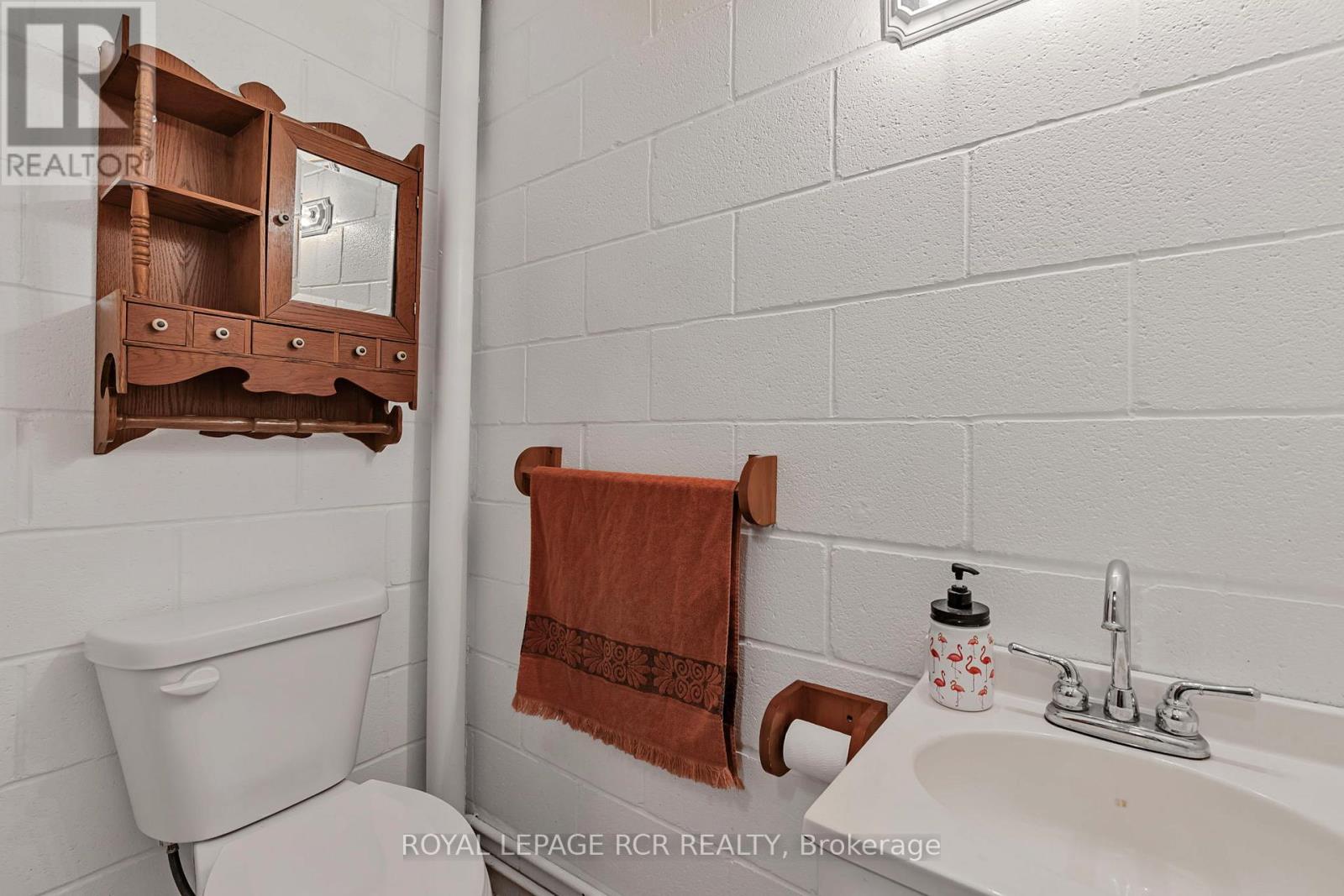 1092 Ballycroy Road, Adjala-Tosorontio, Ontario  L0N 1P0 - Photo 22 - N12416017