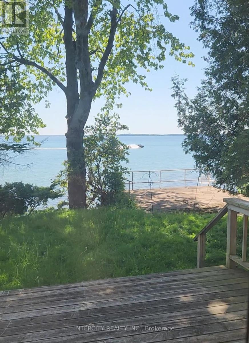 3353 CRESCENT HARBOUR ROAD, Innisfil, Ontario