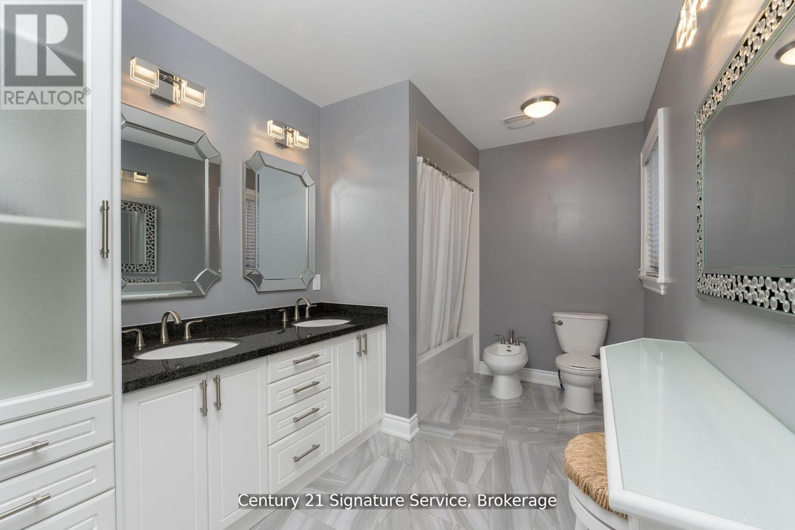 41 Faris Street, Bradford West Gwillimbury, Ontario  L3Z 0C5 - Photo 21 - N12416076