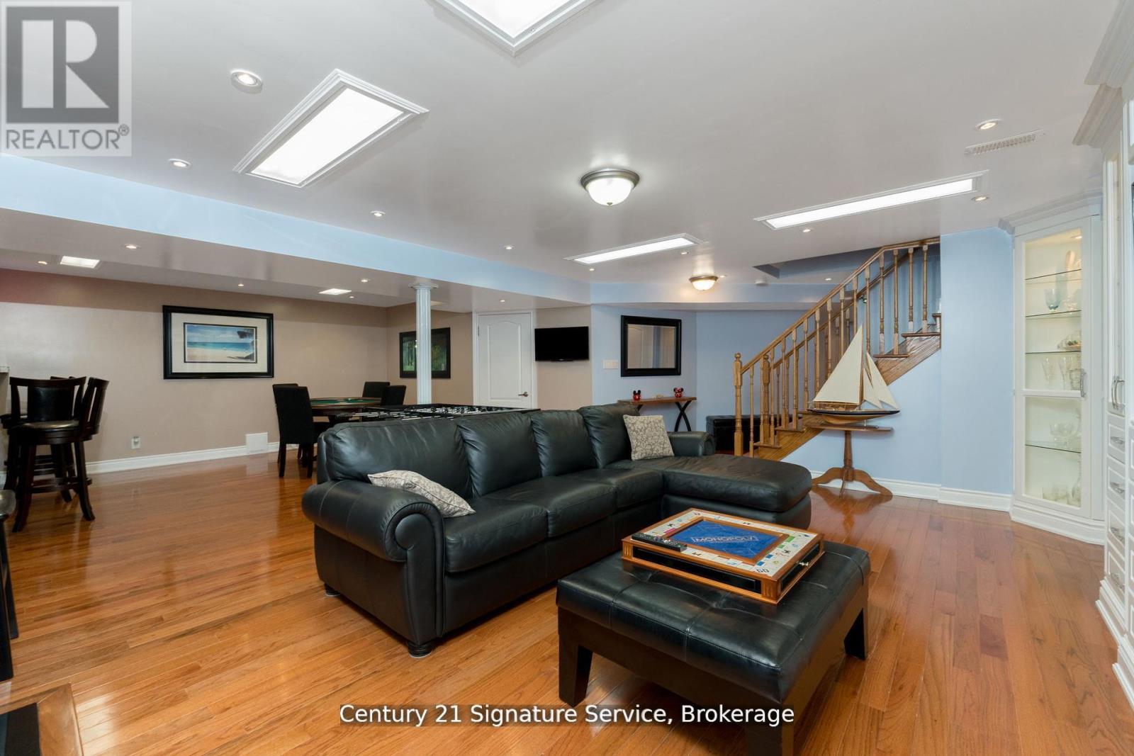 41 Faris Street, Bradford West Gwillimbury, Ontario  L3Z 0C5 - Photo 30 - N12416076