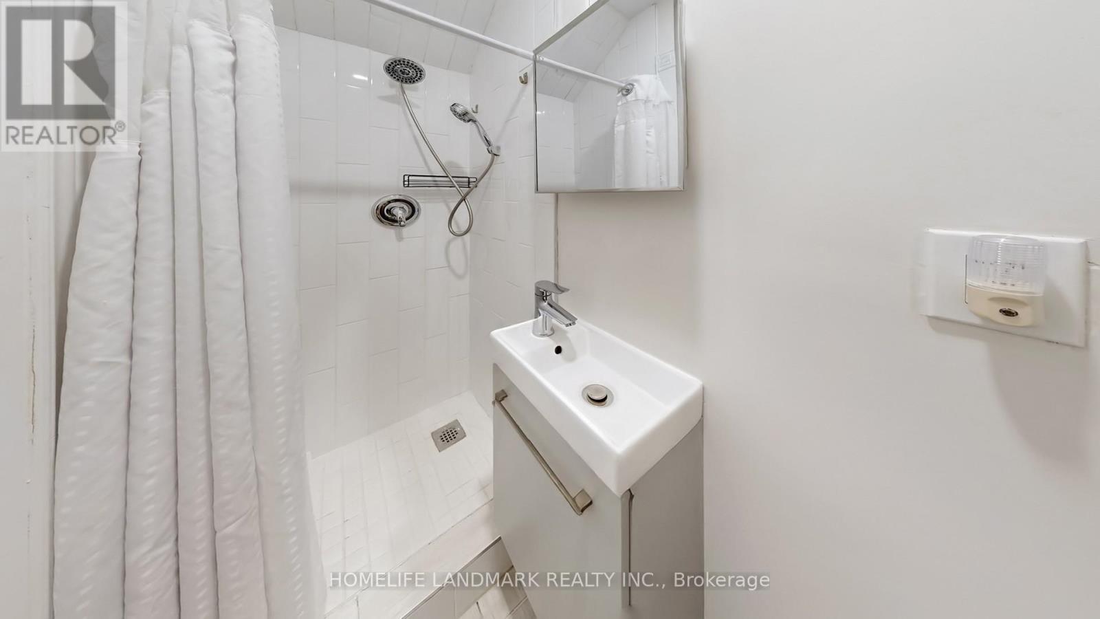 44 Robert Joffre Leet Avenue, Markham (Cornell), Ontario  L6B 0V2 - Photo 21 - N12416130