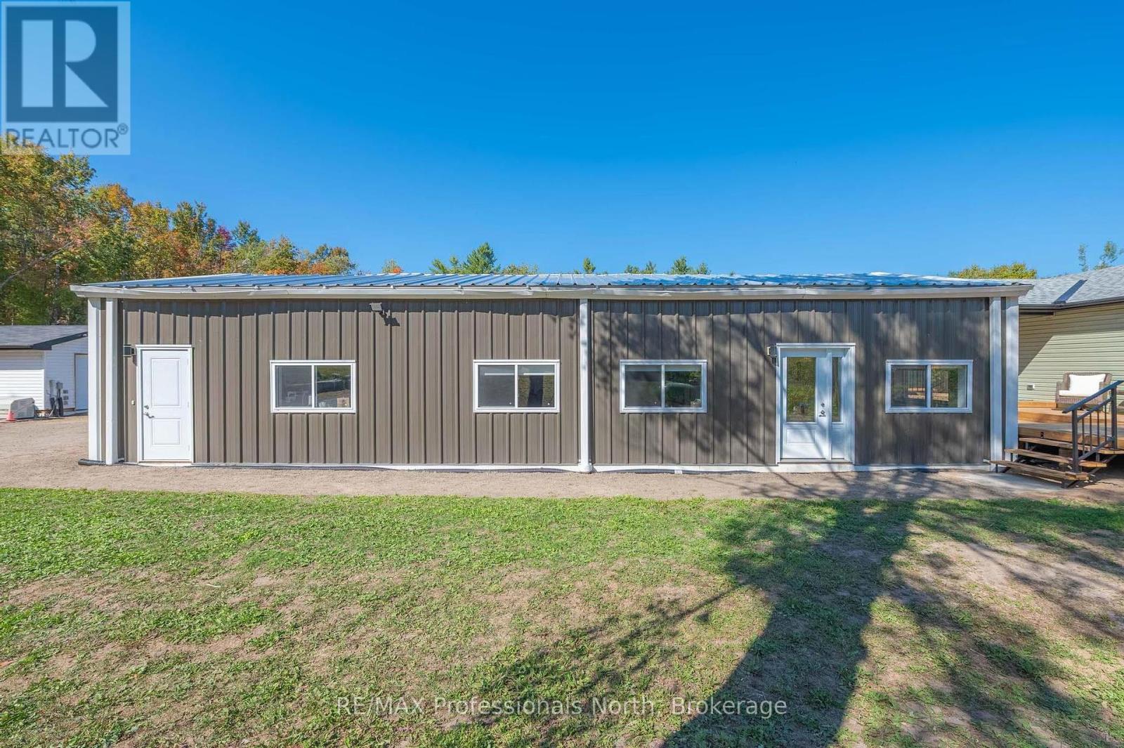 1211 Gelert Road, Minden Hills, Ontario  K0M 2K0 - Photo 5 - X12415948