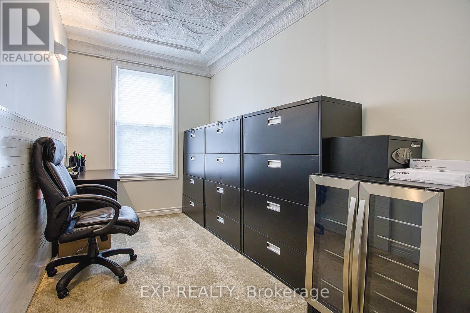 42 Ontario Street, Grimsby, Ontario  L3M 3H1 - Photo 12 - X12415992