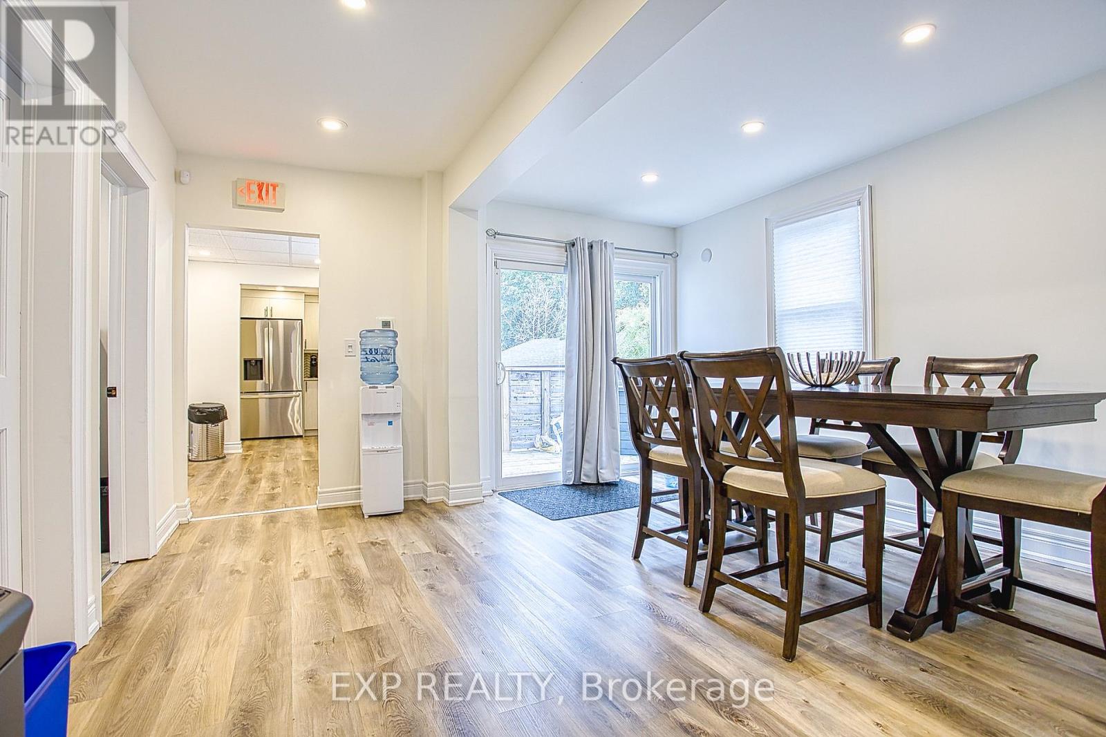 42 Ontario Street, Grimsby, Ontario  L3M 3H1 - Photo 13 - X12415992