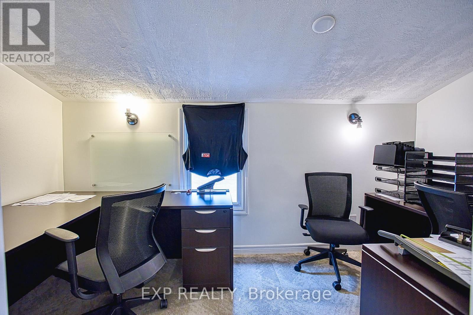 42 Ontario Street, Grimsby, Ontario  L3M 3H1 - Photo 27 - X12415992