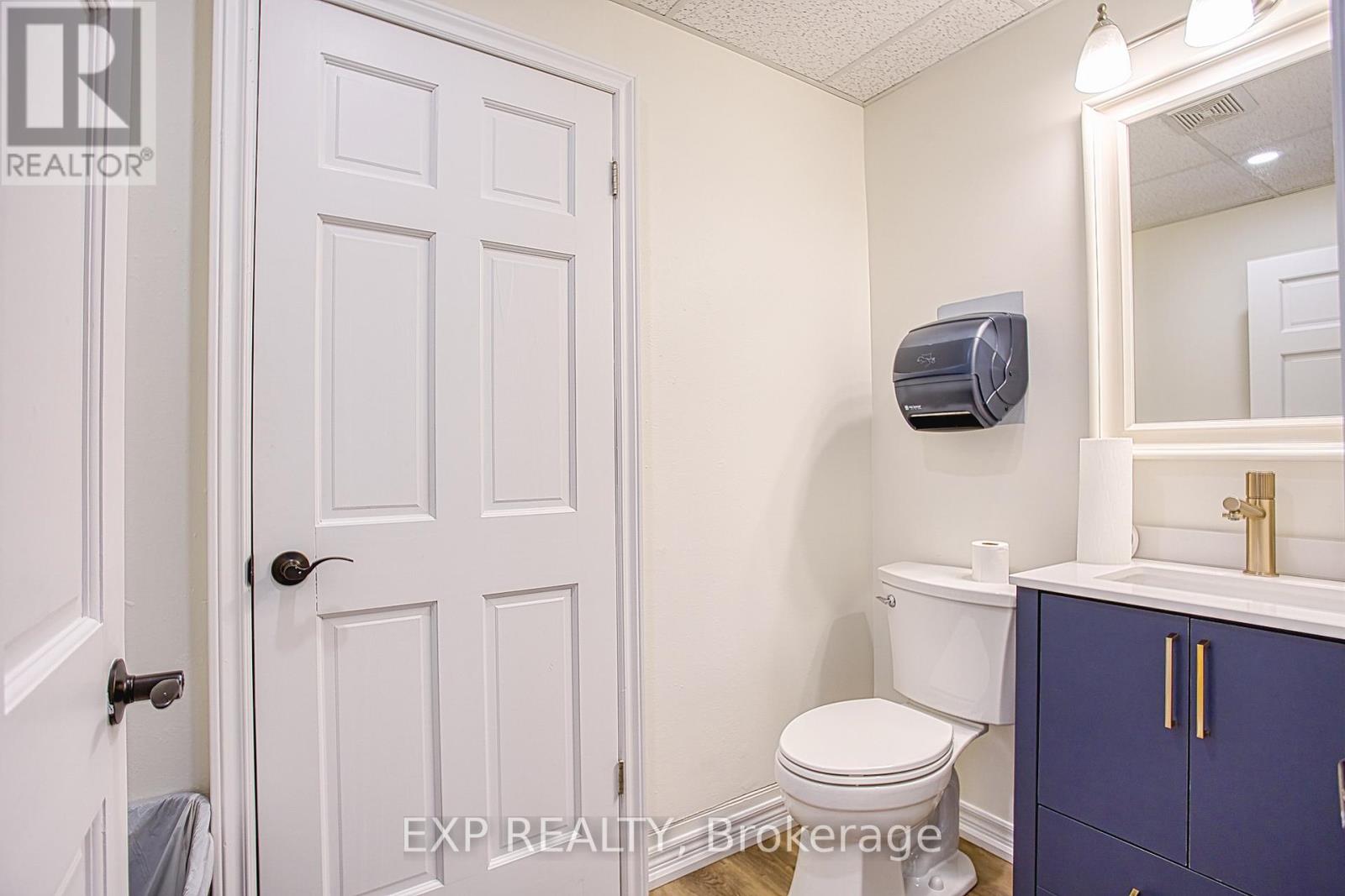 42 Ontario Street, Grimsby, Ontario  L3M 3H1 - Photo 28 - X12415992