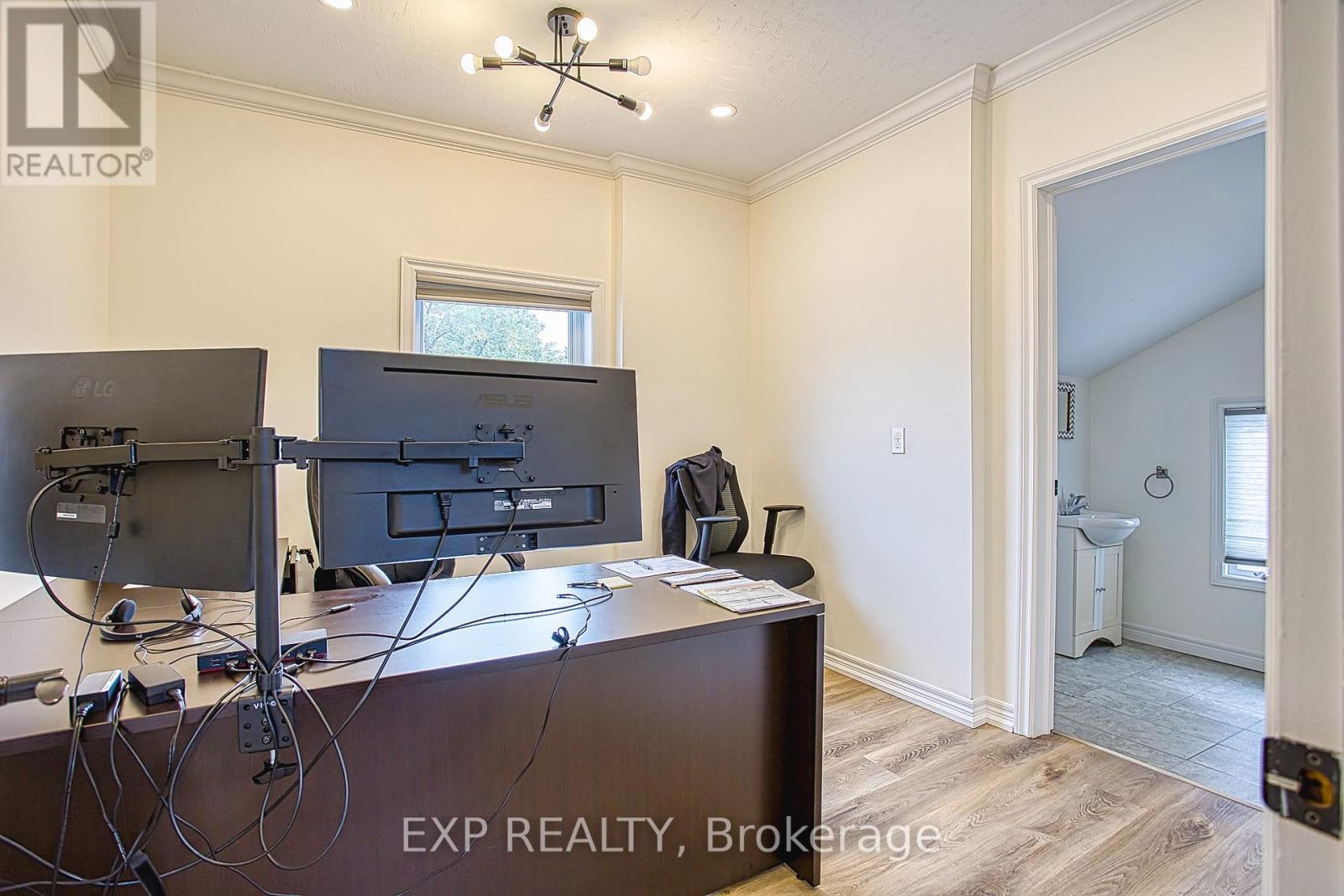 42 Ontario Street, Grimsby, Ontario  L3M 3H1 - Photo 29 - X12415992