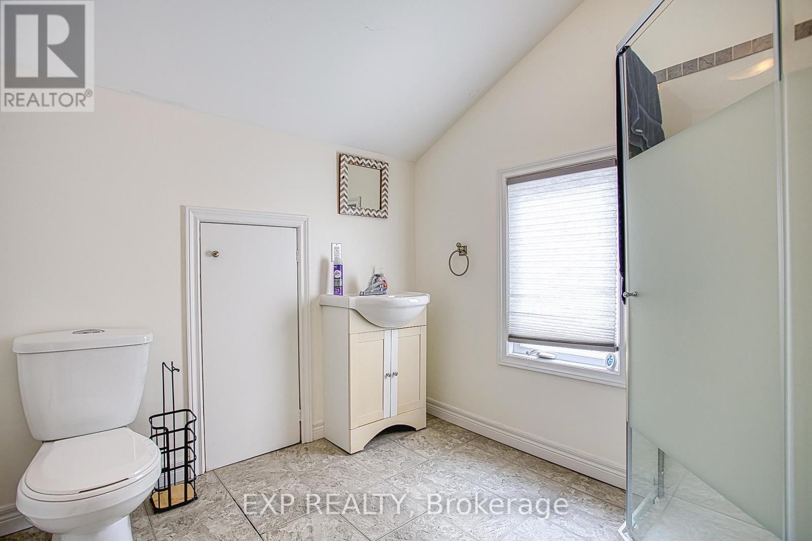 42 Ontario Street, Grimsby, Ontario  L3M 3H1 - Photo 30 - X12415992
