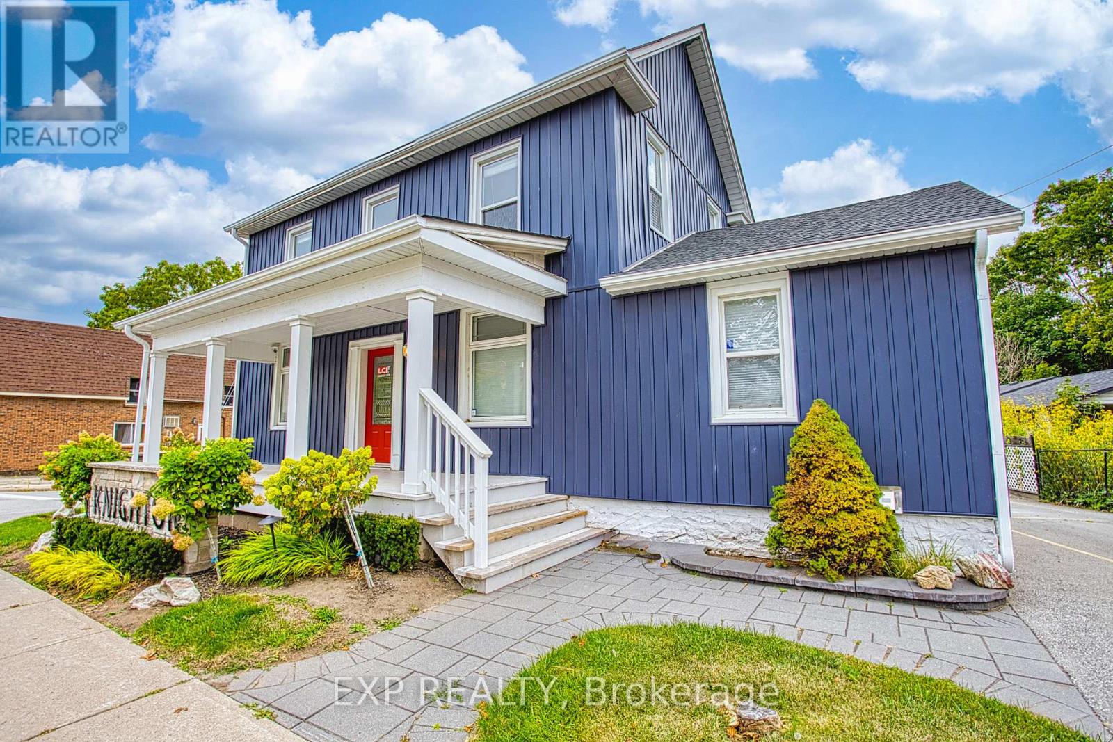 42 Ontario Street, Grimsby, Ontario  L3M 3H1 - Photo 4 - X12415992