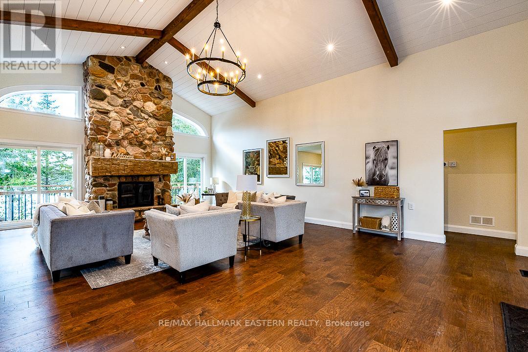 308 Indian Point Road, Kawartha Lakes, Ontario  K0M 1K0 - Photo 13 - X12416178