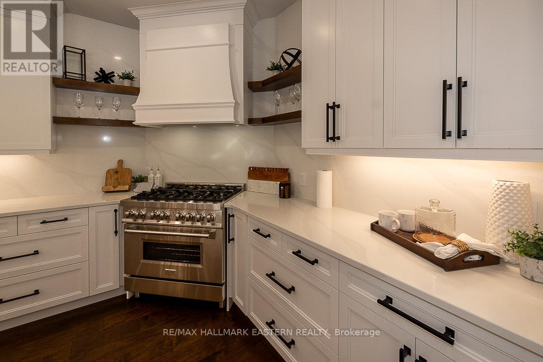 308 Indian Point Road, Kawartha Lakes, Ontario  K0M 1K0 - Photo 17 - X12416178
